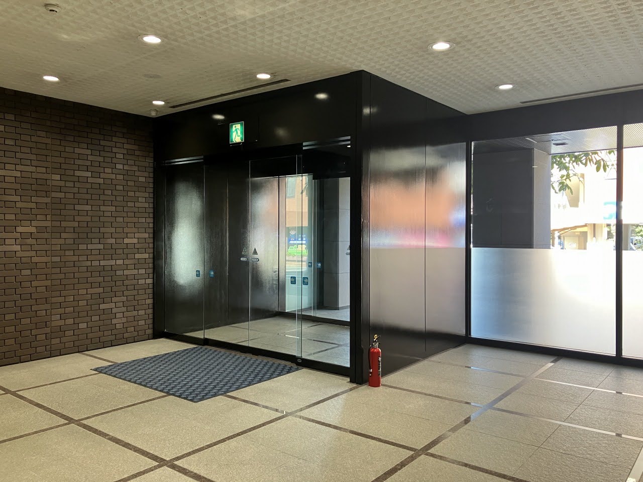 １Ｆエレベーターホール